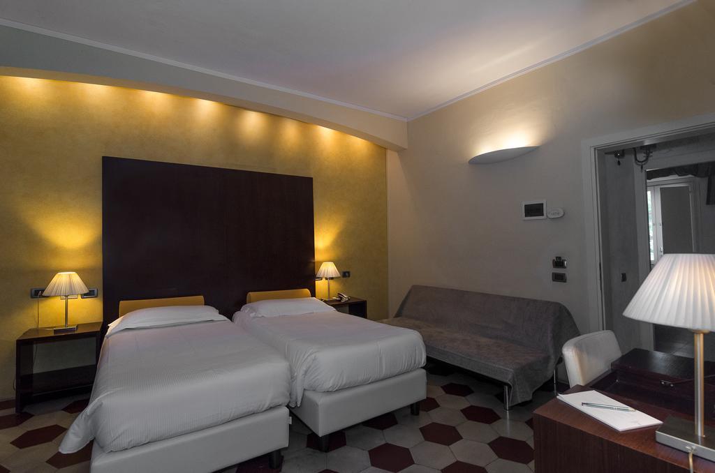 Hotel Novecento Pisa Exterior foto